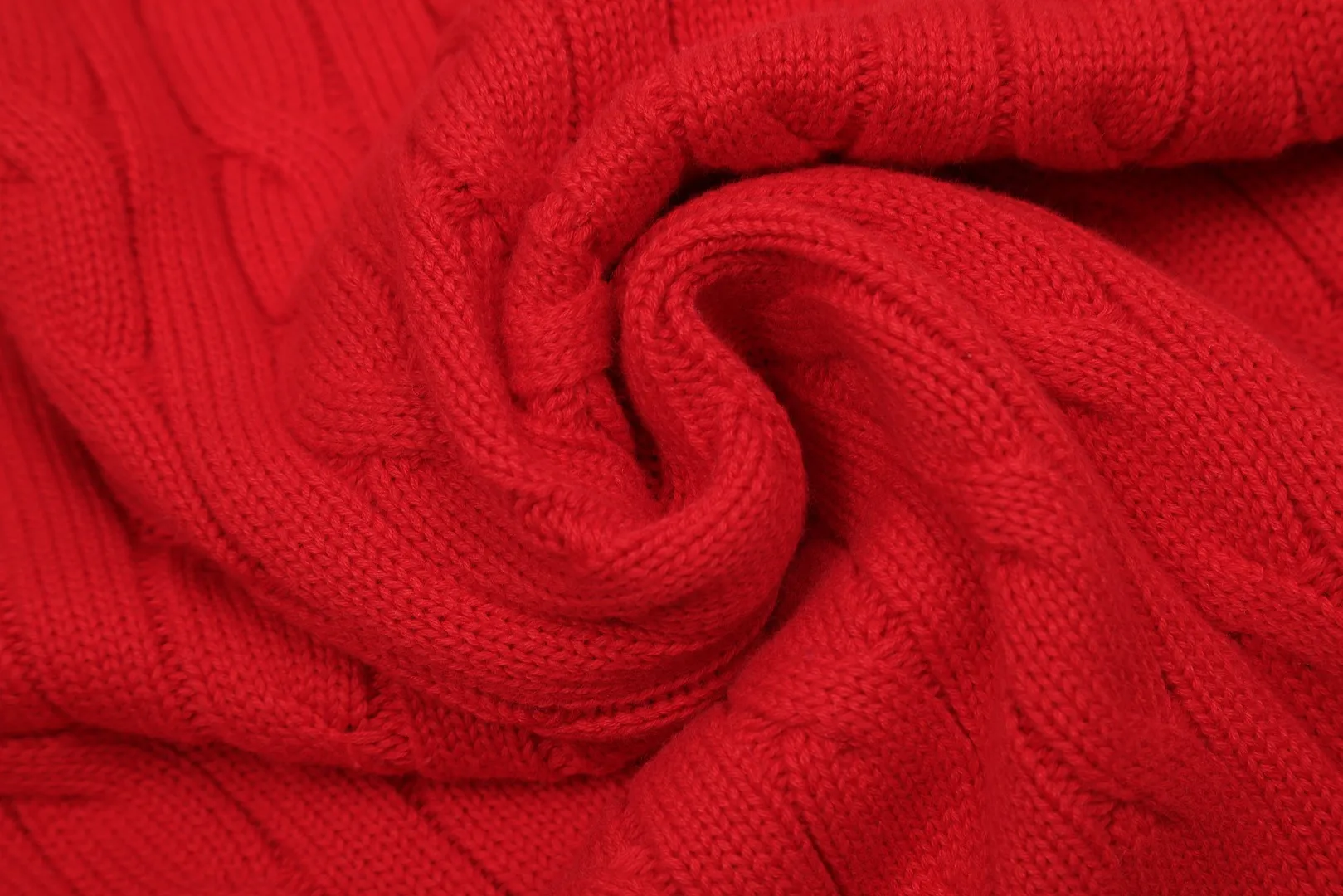 🅿️176 "Top quality" Style number: DS021# (not off the shelves all year round) [Ralph Lauren round neck cardigan solid color pony embroidered logo knitted short sleeves] ✅Ralph Lauren classic basic versatile all-season cardigan knitted short sleeves ✅Main supplier platform live broadcast Wholesale entities Replenish when out of stock Not off the shelves ✅ZP quality 1:1 version Scan the code to enter the GF website Counter quality ✅Details and quality are the only one in Guangzhou. Imported quality cotton yarn, focusing on high-end, cost-effective. Needless to say good quality. ✅The version is restored to the original order. The maximum size can be worn up to 160 pounds. Loose, comfortable and stress-free.